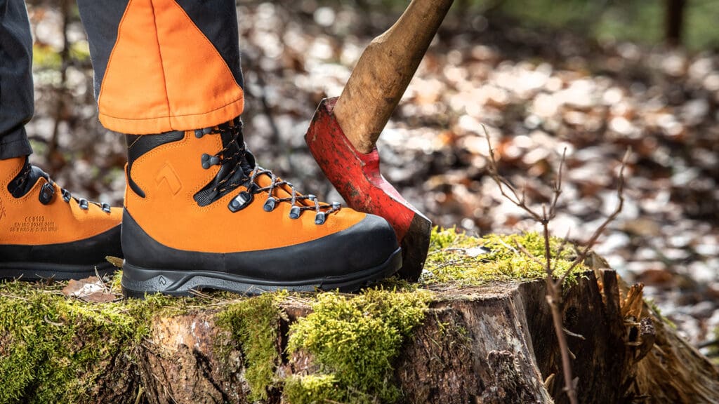 Forstschuh von Haix in Orange